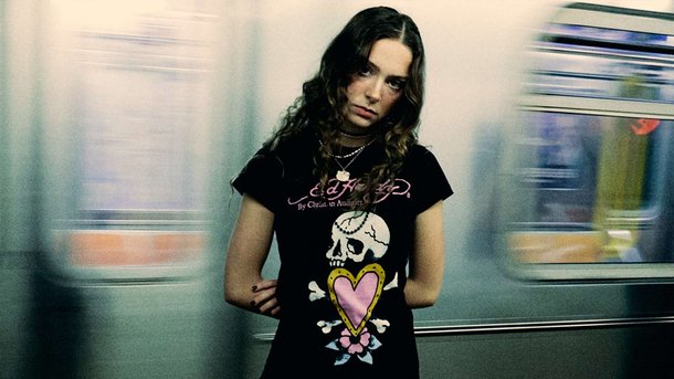 Le coup de cœur du Club Chérie : "London Is Lonely" de Holly Humberstone