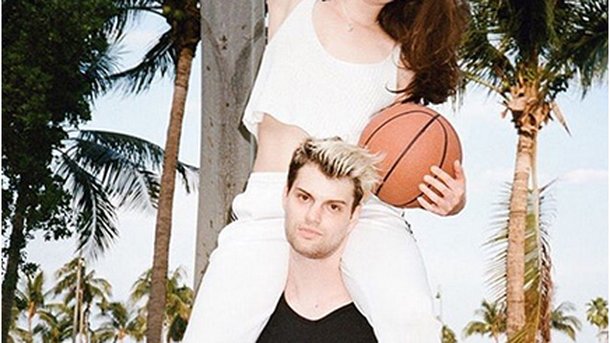 Sofi Tukker : écoutez leur hit «Drinkee»