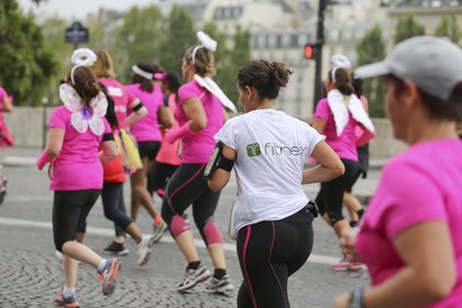 La team Fitnext/Chérie FM lors de la Parisienne