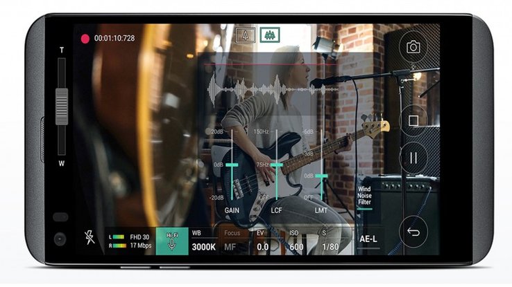 LG Q8