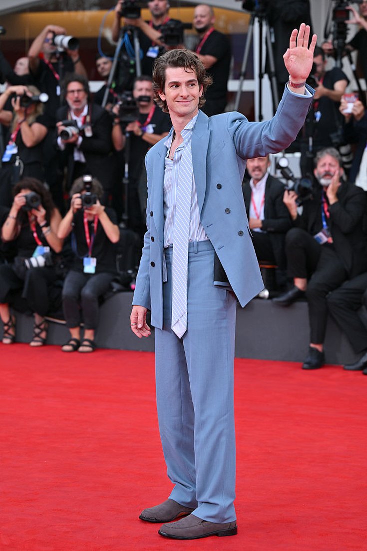 Andrew Garfield sur le tapis rouge de la Mostra de Venise, le dimanche 31 août 2025.