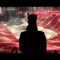 A la poursuite du bonheur tour - Live à Bercy (teaser) Sortie le 4 mars 