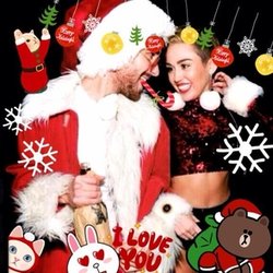 Miley Cyrus fête déjà Noël !