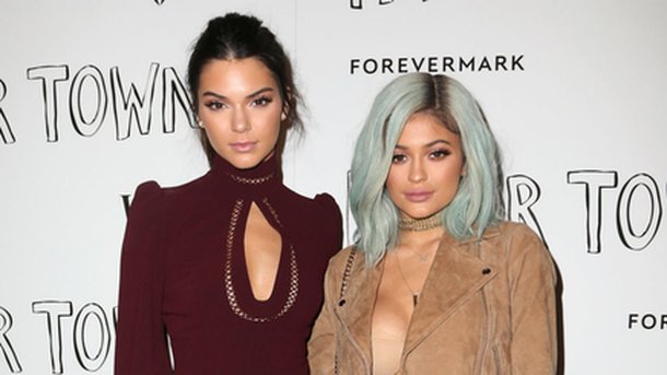 Kendall et Kylie Jenner : accusées de vol!