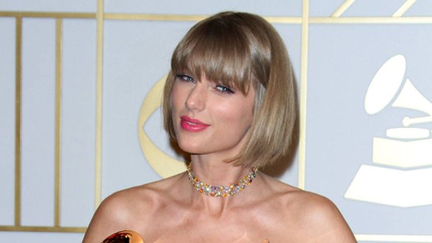 Taylor Swift : elle fait à son tour le mannequin challenge!