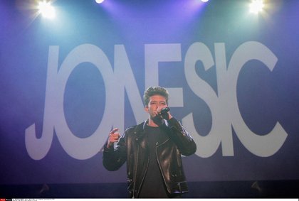 NRJ Music Tour de Lille: Jonesic