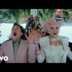 Katy Perry -  Chained To The Rhythm ft. Skip Marley 
