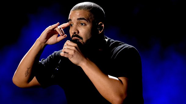 Drake met aux enchères une journée inédite en sa compagnie