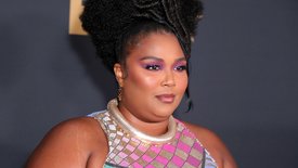 Lizzo offre une séance de méditation à ses fans en vidéo
