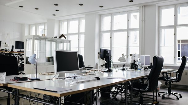 Les infos du Réveil Chérie : en Chine, on peut maintenant louer des bureaux vides à la journée pour cacher à ses proches que l’on est au chômage