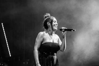 Amel Bent - NRJ Music Tour Haguenau 2021
