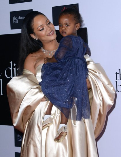 Rihanna et Royalty, la fille de Chris Brown au Diamond Ball