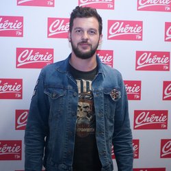 Claudio Capéo prend la pause pour Chérie FM