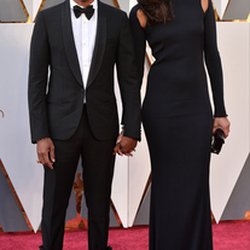 Pharrell Williams et Helen Lasichanh