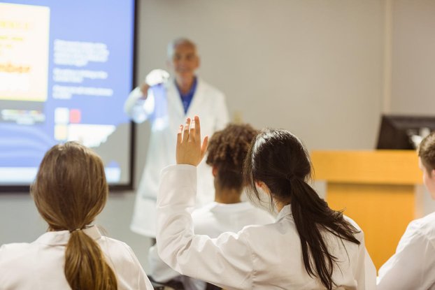 Les différentes spécialisations de médecine