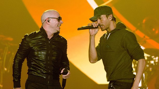 Enrique Iglesias et Pitbull reviennent bientôt avec le hit «Move to Miami»
