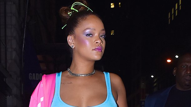 Rihanna dévoile encore des looks incroyables à Coachella