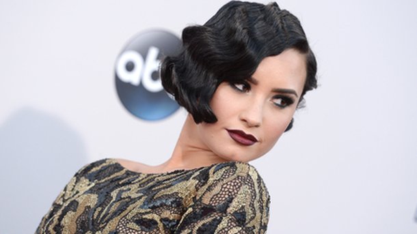 Demi Lovato : sexy pour les Anges de Victoria’s Secret