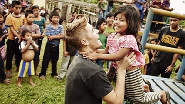 Justin Bieber : son voyage émouvant aux Philippines