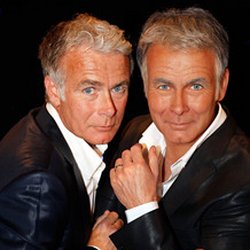 Franck-Dubosc-et-son-double-Grévin-par-Yann-Deret