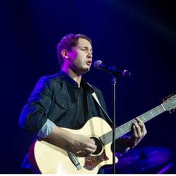 Cris Cab @ NRJ Music Tour de Paris