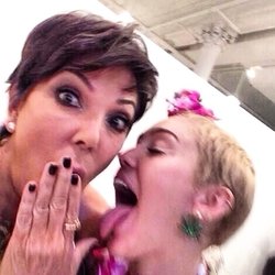 Miley Cyrus : sa collection pour Jeremy Scott !