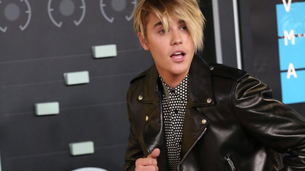 Justin Bieber: il s’invite à un enterrement de vie de jeune fille à Las Vegas!