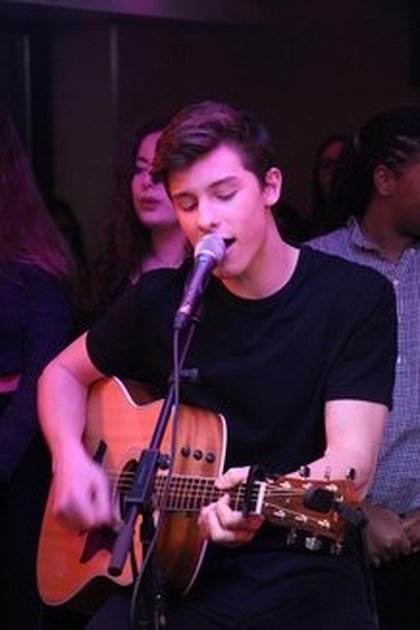 Mardi 3 Mars 2015 avec SHAWN MENDES