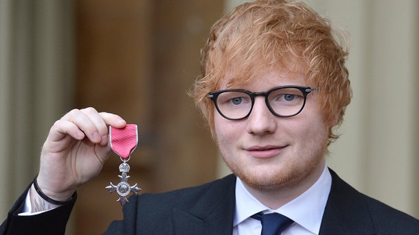 Ed Sheeran: honoré par la famille royale!