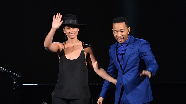 John Legend et Alicia Keys s’amusent dans le Carpool Karaoke de James Corden