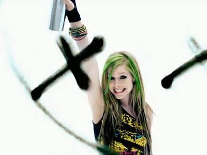 Clips de la semaine : Avril Lavigne, Taylor Swift, Jason Derülo, T-Pain et Chris Brown, Mohombi feat Nicole Scherzinger