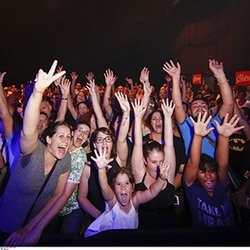 Concert Pop Love - Christine and the Queens