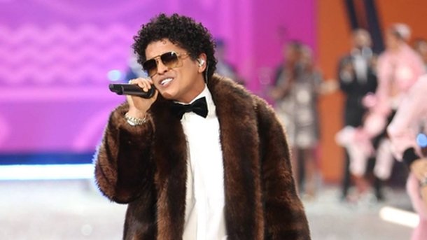 Bruno Mars parle de sa maman et c'est super touchant!