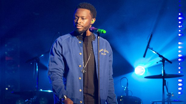Dadju fou amoureux de sa femme: «J'ai eu un coup de foudre»