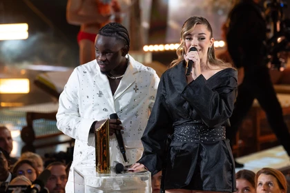 Emma et Jungeli - La Cérémonie - NRJ Music Awards 2026