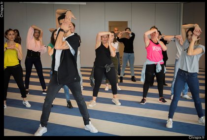 Le cours de danse avec Christophe Licata bat son plein.