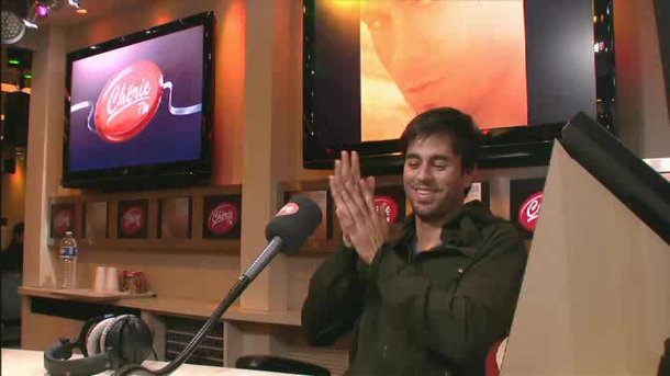 Enrique Iglesias au micro de Frédéric Ferrer