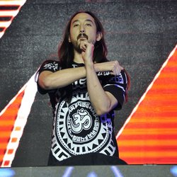 Steve Aoki
