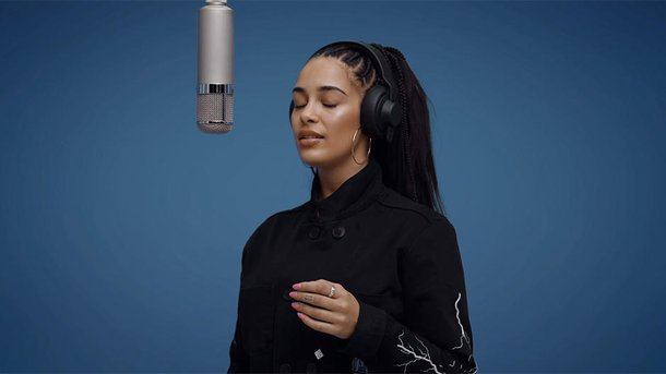 Jorja Smith - Blue Lights