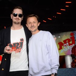 Robin Schulz et Martin Solveig - NRJ DJ AWARDS 2017