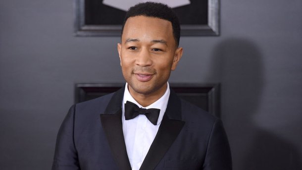 "Love Me Now": quand John Legend tourne son clip en famille
