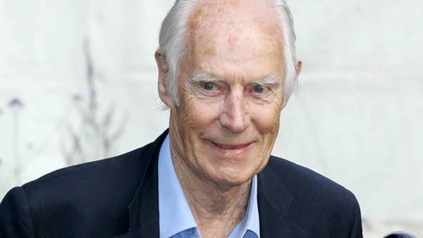 George Martin : le monde de la musique lui rend hommage