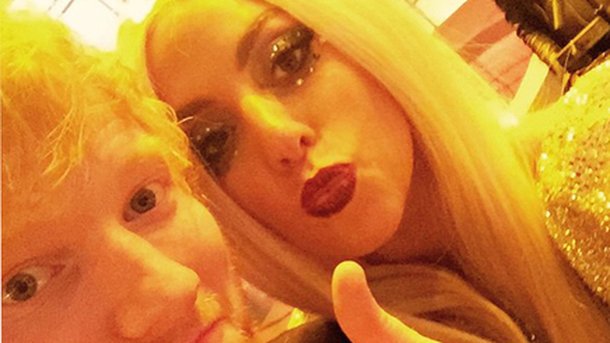 Ed Sheeran et Lady Gaga se moquent des rumeurs!