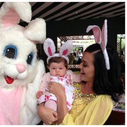 Katy Perry: Joyeuse Pâques de Kai & Katy ! (et d'un lapin idiot)