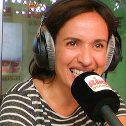 Amelle Chahbi sur Rire & Chansons - photo 2