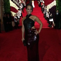 Alicia Keys ‏: L'entrée pour le @metmuseum #metgala...Quelle soirée! ;-)