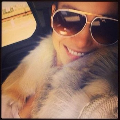 Jennifer Lopez: One step closer to home... #backinthestates #theresnoplacelikehome 