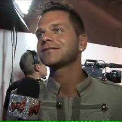 Réactions : Keen'V - NRJ Music Awards 2012