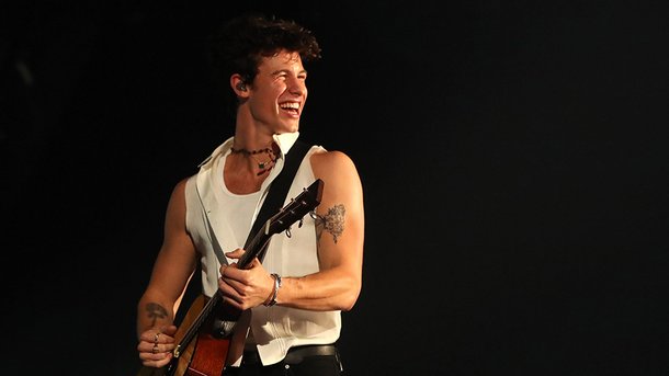 Shawn Mendes: un nouveau tatouage en l’honneur de sa petite sœur