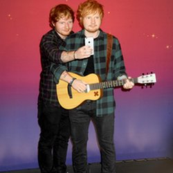 Ed Sheeran et sa statue de cire @ Madame Tussaud NY